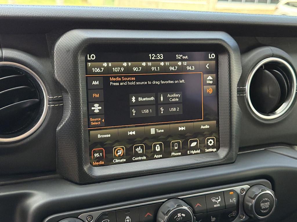 Thumbnail: 2023 Jeep Wrangler - 25