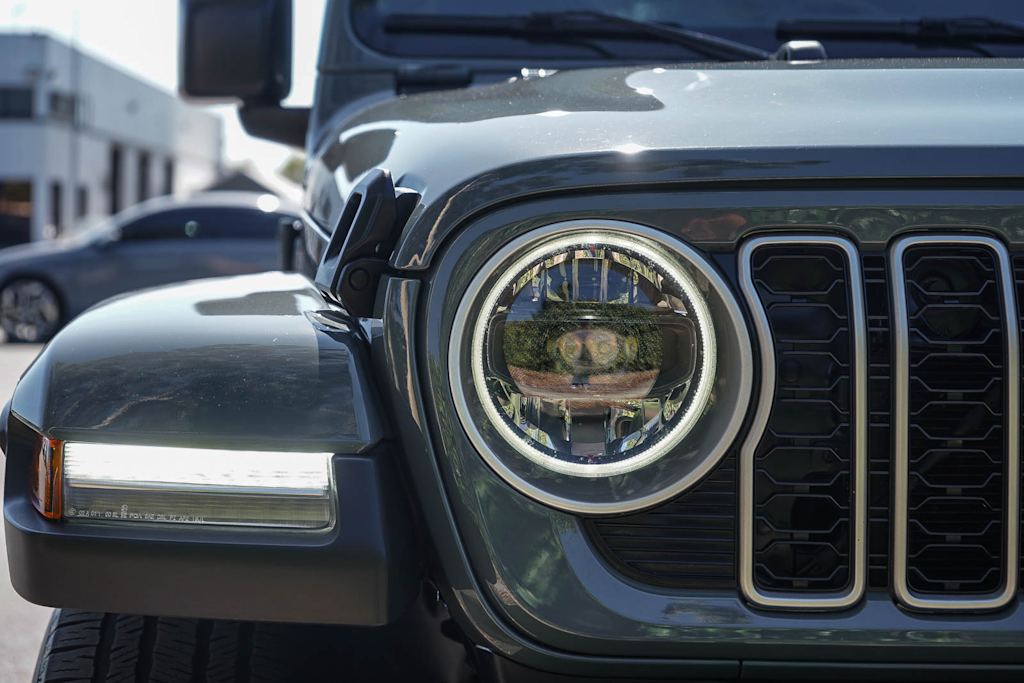 Thumbnail: 2025 Jeep Wrangler - 21