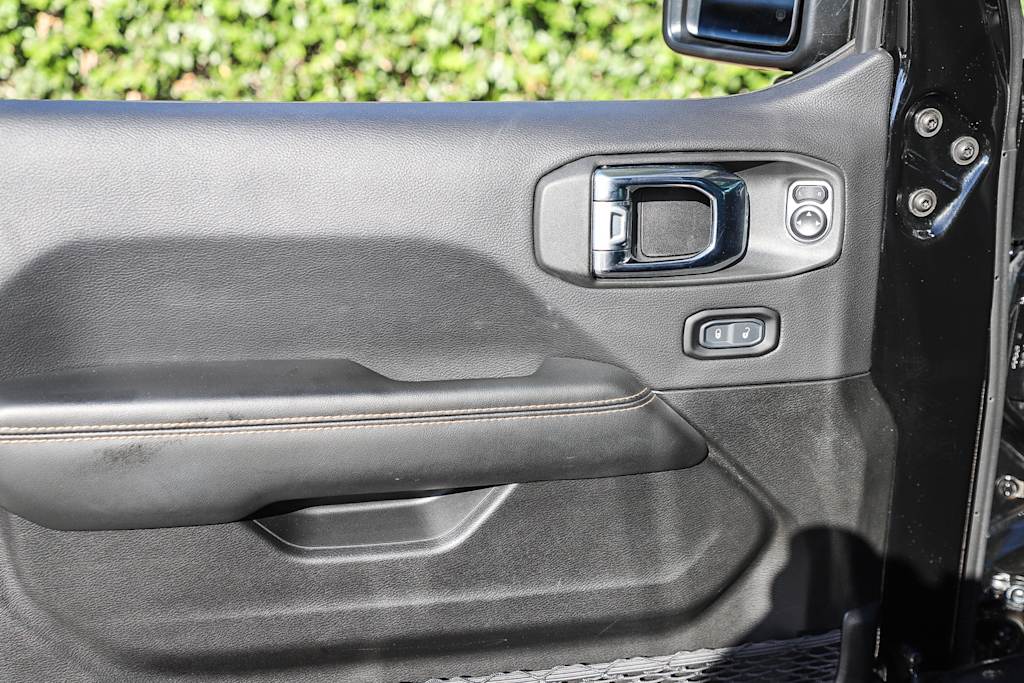 Thumbnail: 2025 Jeep Wrangler - 20