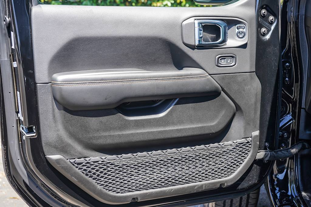 Thumbnail: 2025 Jeep Wrangler - 23