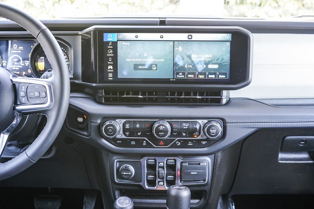 Thumbnail: 2025 Jeep Wrangler - 12