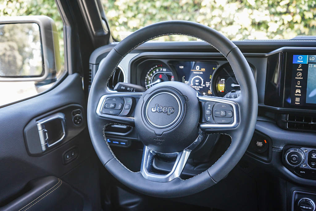 Thumbnail: 2025 Jeep Wrangler - 7