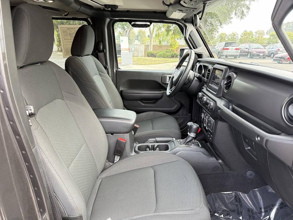 Thumbnail: 2022 Jeep Gladiator - 34