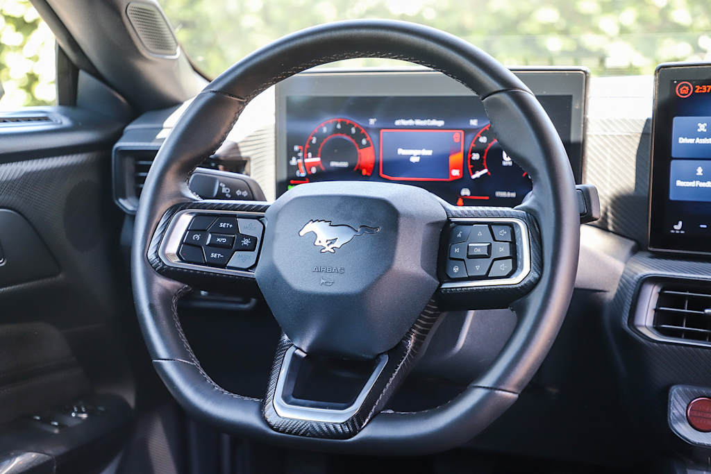 Thumbnail: 2025 Ford Mustang - 9