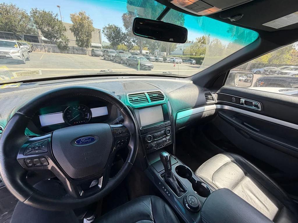 Thumbnail: 2016 Ford Explorer - 2