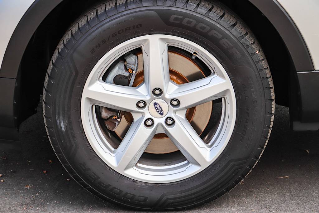 Thumbnail: 2016 Ford Explorer - 6