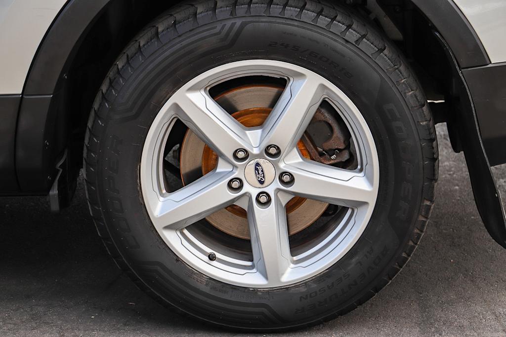 Thumbnail: 2016 Ford Explorer - 22