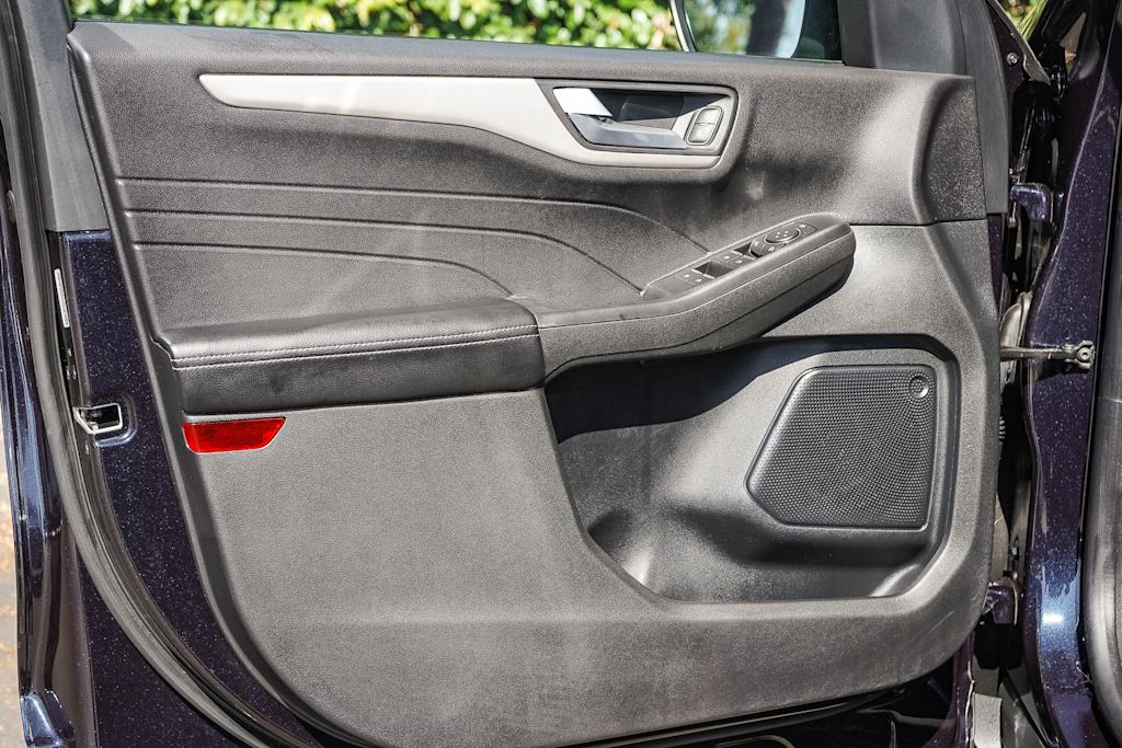Thumbnail: 2021 Ford Escape - 24