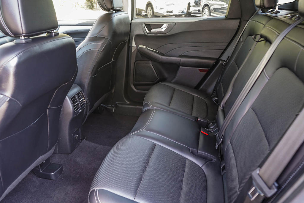 Thumbnail: 2021 Ford Escape - 12