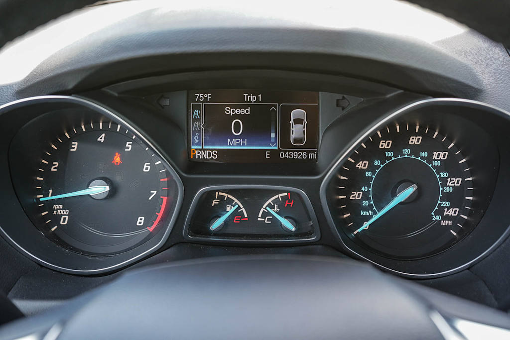 Thumbnail: 2016 Ford Escape - 15