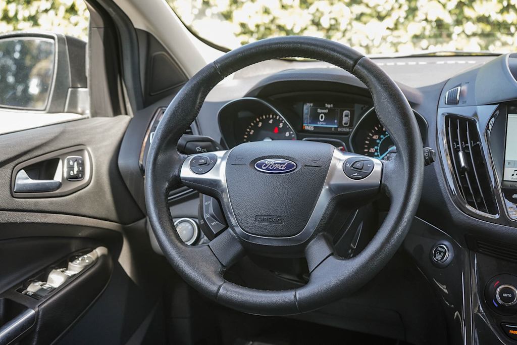 Thumbnail: 2016 Ford Escape - 9