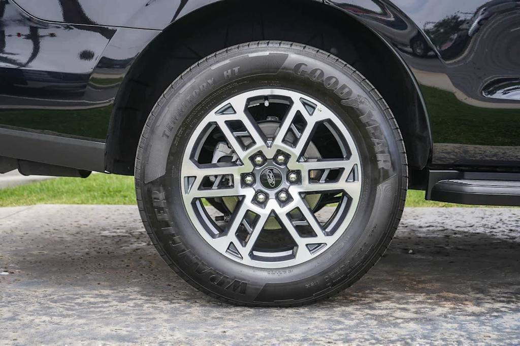 Thumbnail: 2025 Ford Expedition - 7
