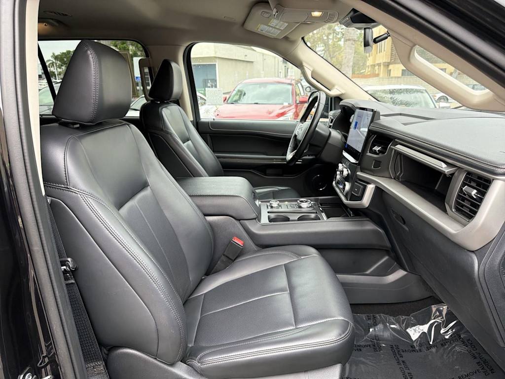 Thumbnail: 2024 Ford Expedition - 37