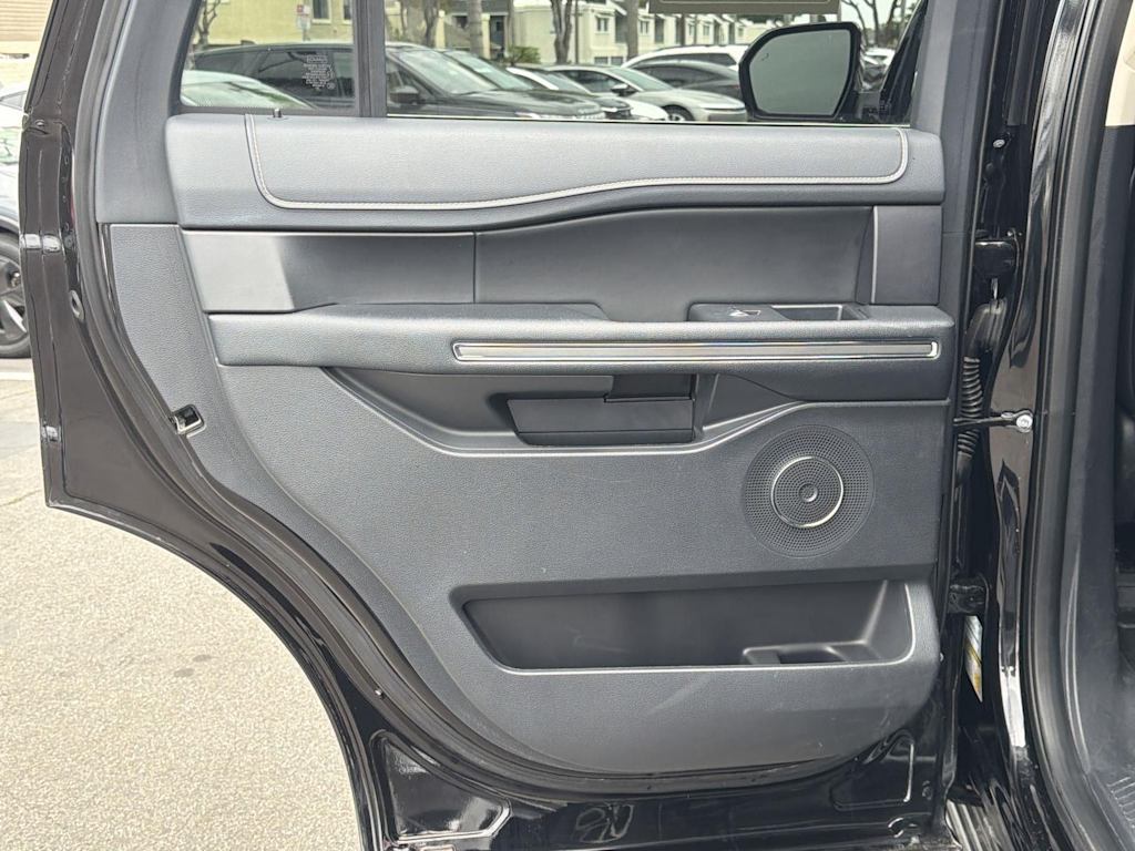 Thumbnail: 2024 Ford Expedition - 32