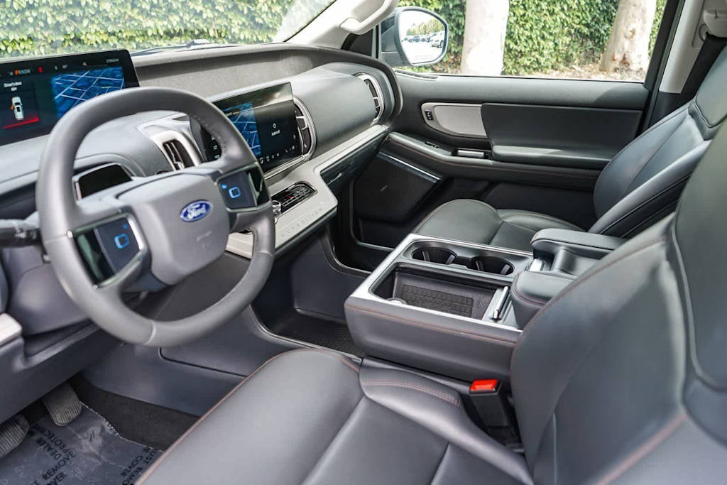 Thumbnail: 2025 Ford Expedition - 12