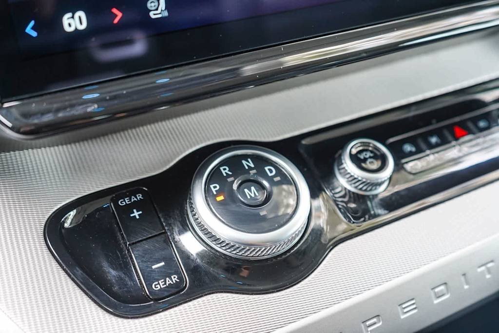 Thumbnail: 2025 Ford Expedition - 27