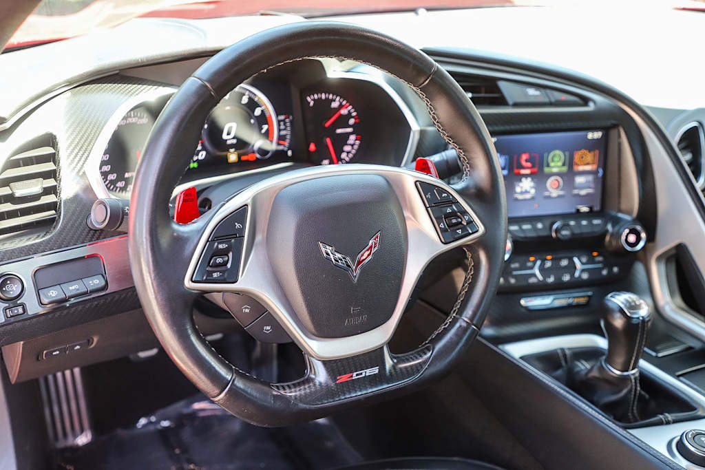 Thumbnail: 2015 Chevrolet Corvette - 8