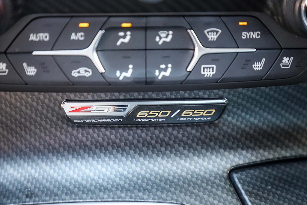 Thumbnail: 2015 Chevrolet Corvette - 3