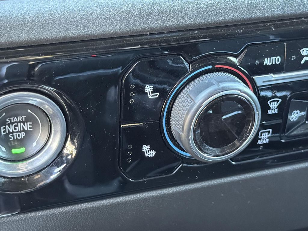 Thumbnail: 2023 Chevrolet Silverado 1500 - 28