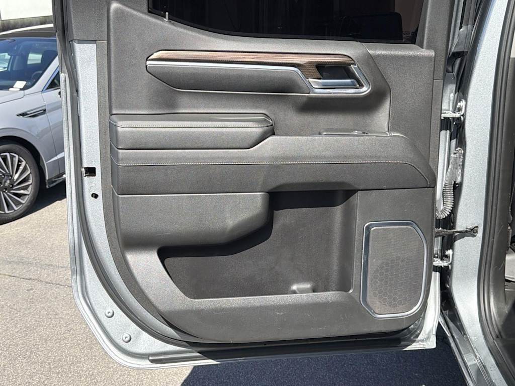 Thumbnail: 2023 Chevrolet Silverado 1500 - 32