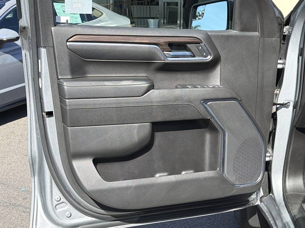 Thumbnail: 2023 Chevrolet Silverado 1500 - 29