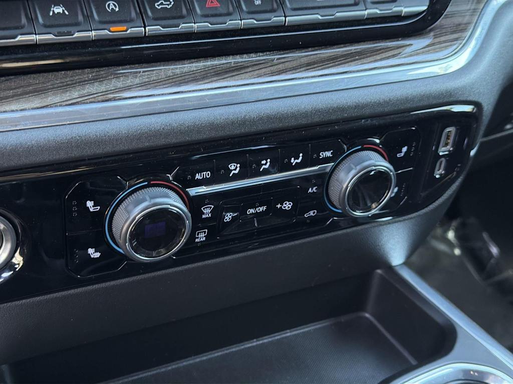 Thumbnail: 2023 Chevrolet Silverado 1500 - 24