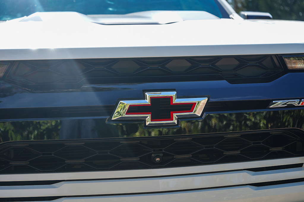 Thumbnail: 2024 Chevrolet Colorado - 23