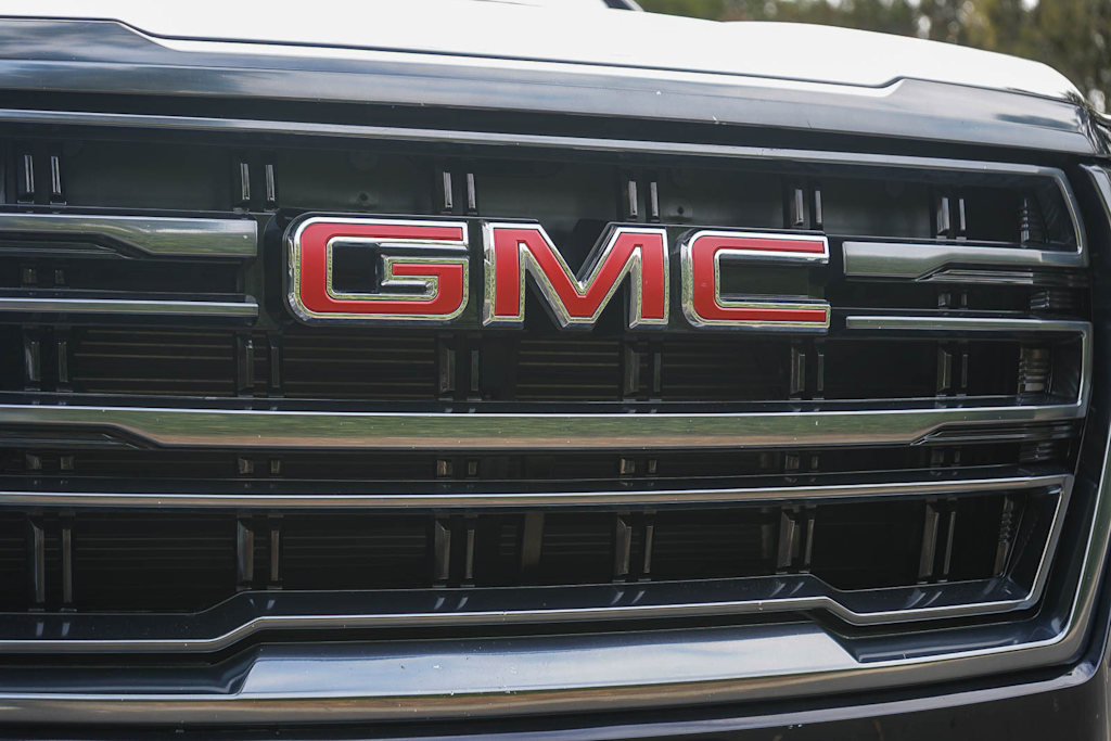 Thumbnail: 2024 GMC Yukon - 23