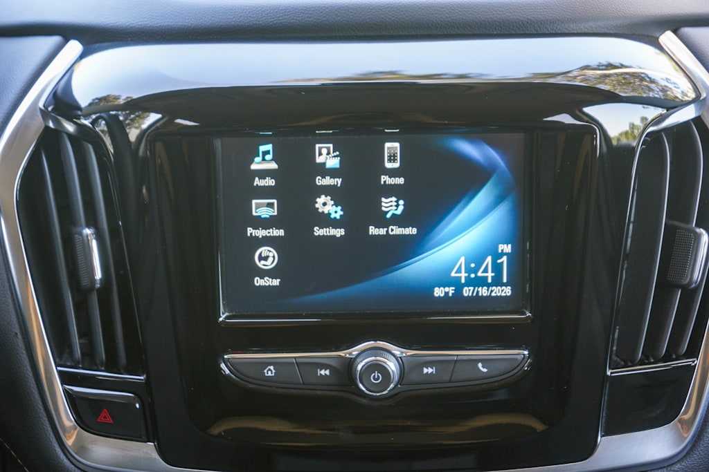 Thumbnail: 2019 Chevrolet Traverse - 18