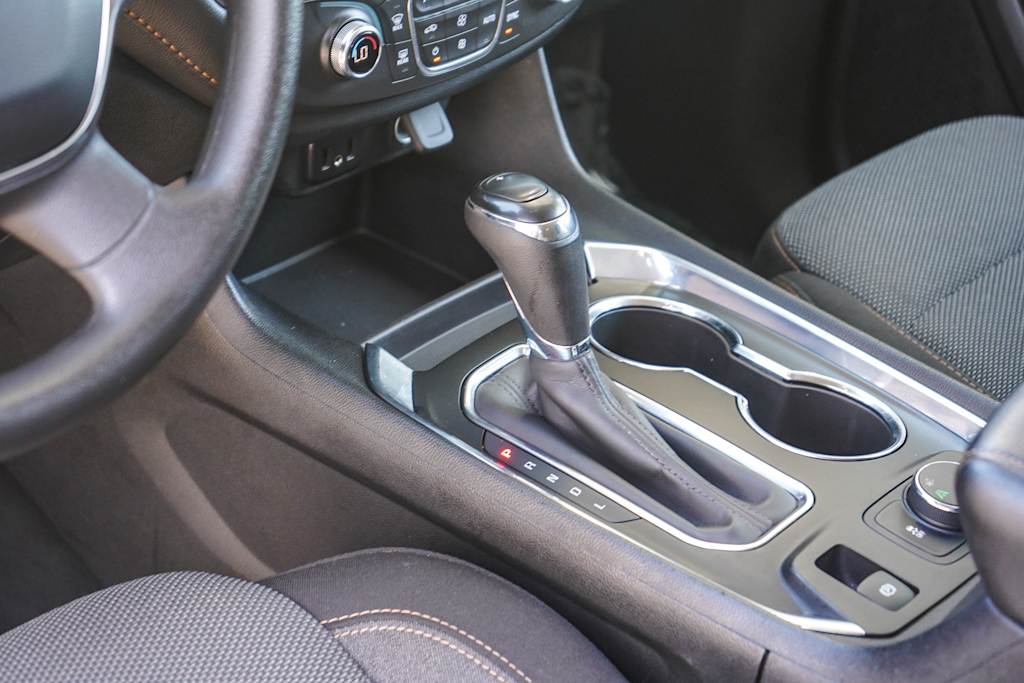 Thumbnail: 2019 Chevrolet Traverse - 12