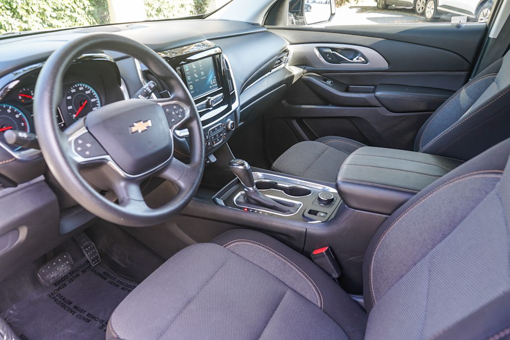 Thumbnail: 2019 Chevrolet Traverse - 10