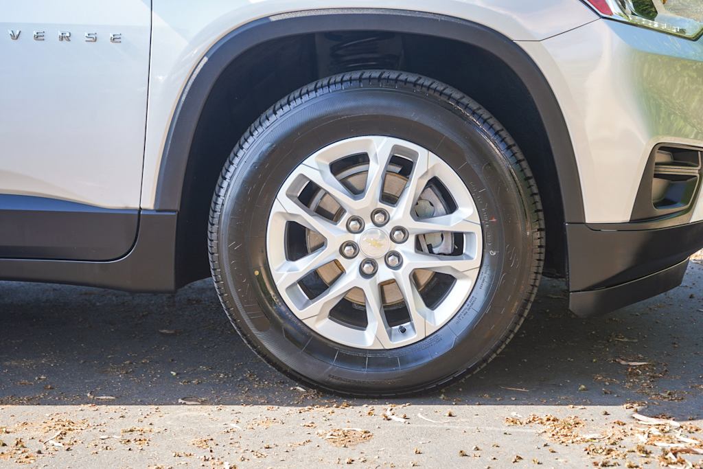 Thumbnail: 2019 Chevrolet Traverse - 16