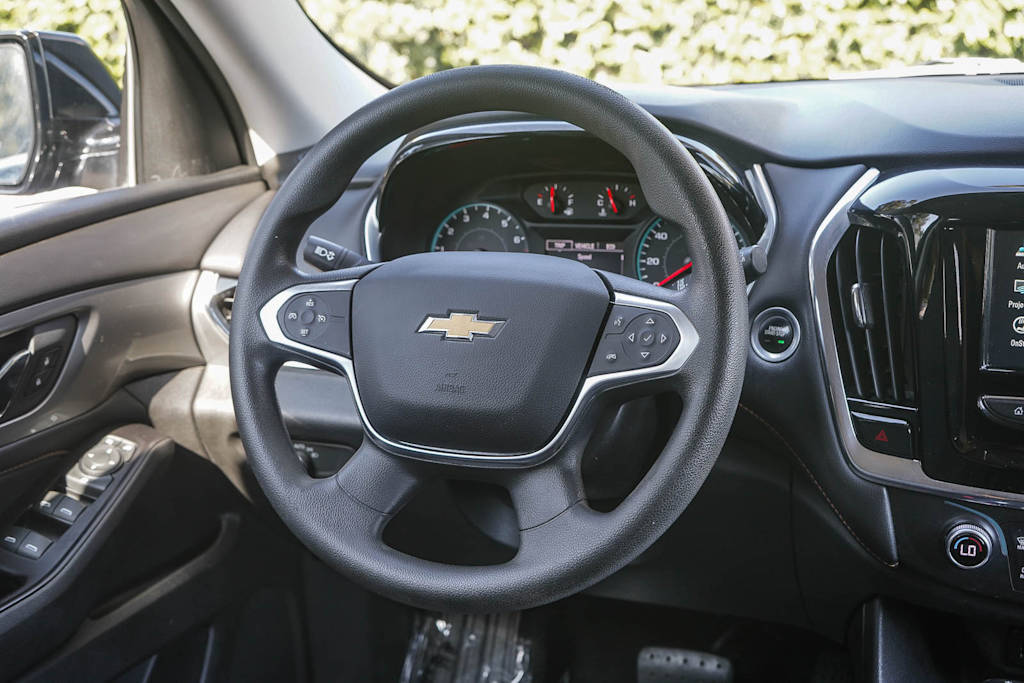 Thumbnail: 2018 Chevrolet Traverse - 9