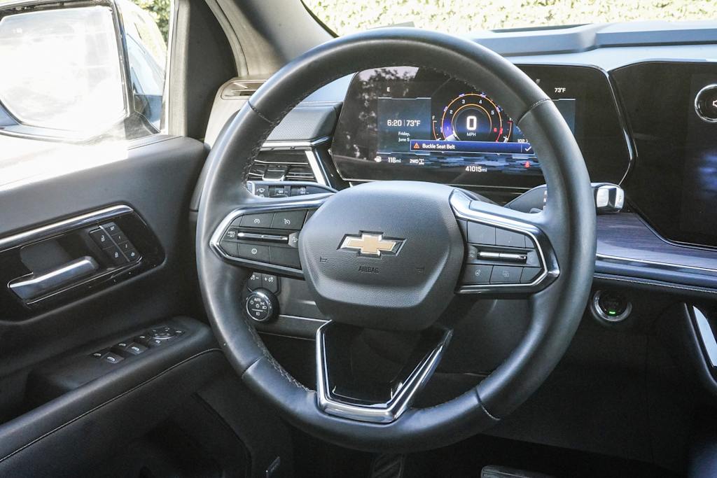 Thumbnail: 2025 Chevrolet Suburban - 2