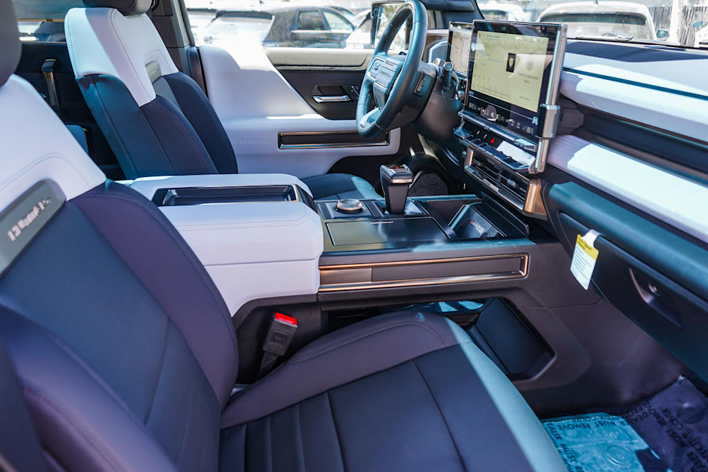 Thumbnail: 2025 GMC Hummer EV - 9