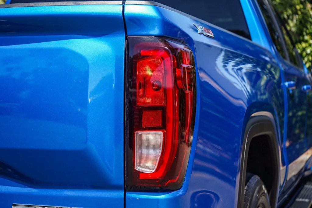 Thumbnail: 2022 GMC Sierra 1500 - 20