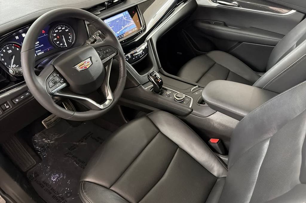 Thumbnail: 2023 Cadillac XT6 - 8