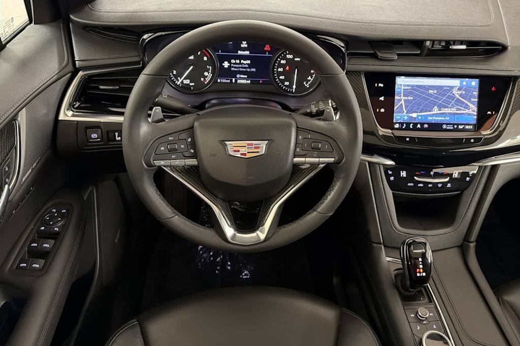 Thumbnail: 2023 Cadillac XT6 - 10