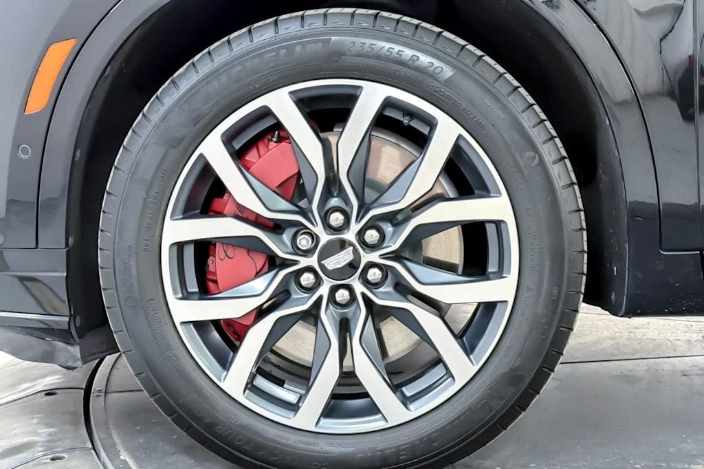 Thumbnail: 2023 Cadillac XT6 - 7