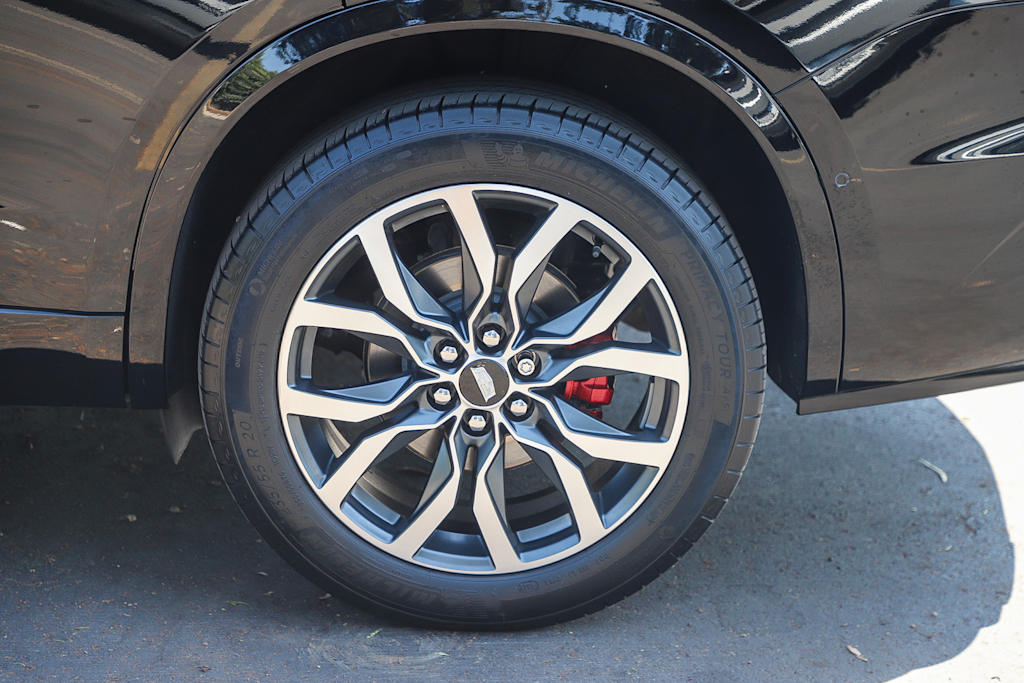 Thumbnail: 2023 Cadillac XT6 - 21