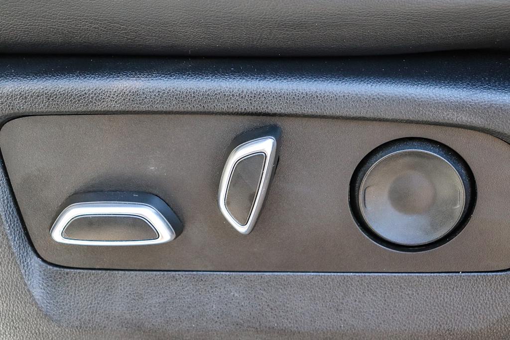 Thumbnail: 2022 Cadillac Escalade - 28
