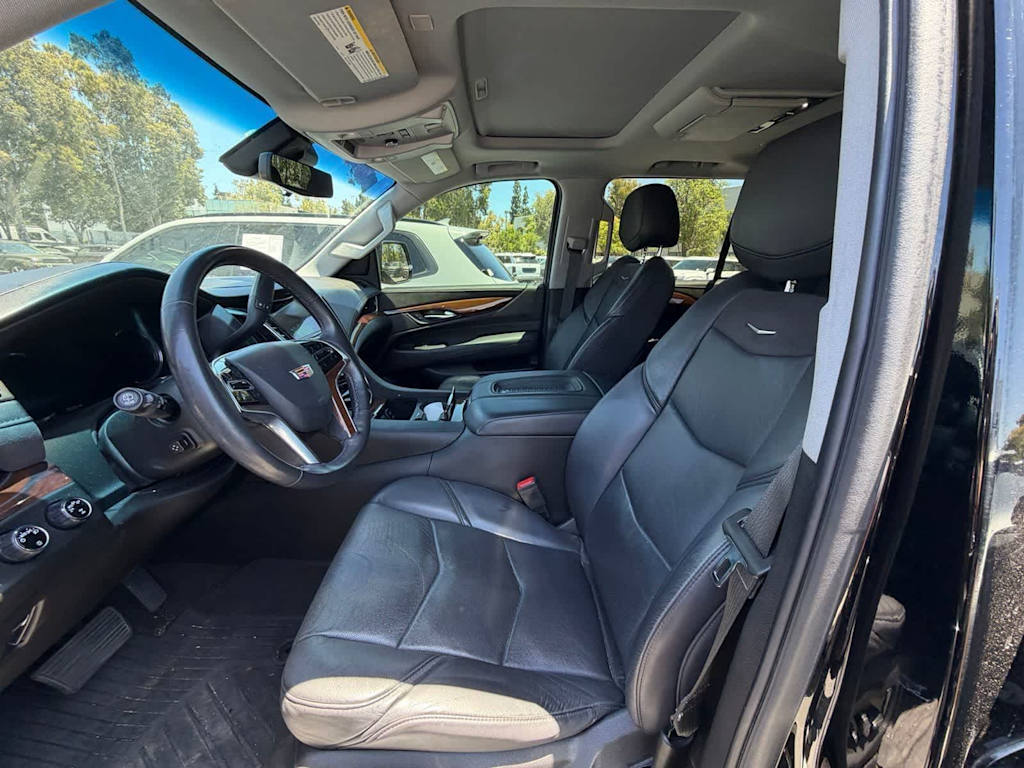 Thumbnail: 2020 Cadillac Escalade - 4
