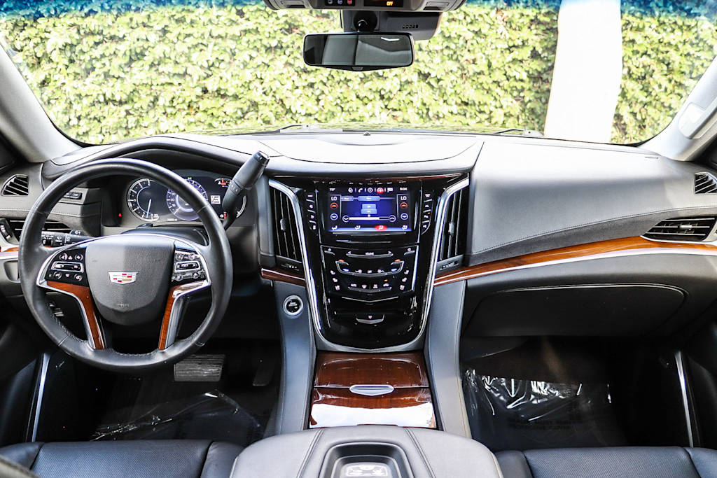 Thumbnail: 2020 Cadillac Escalade - 2