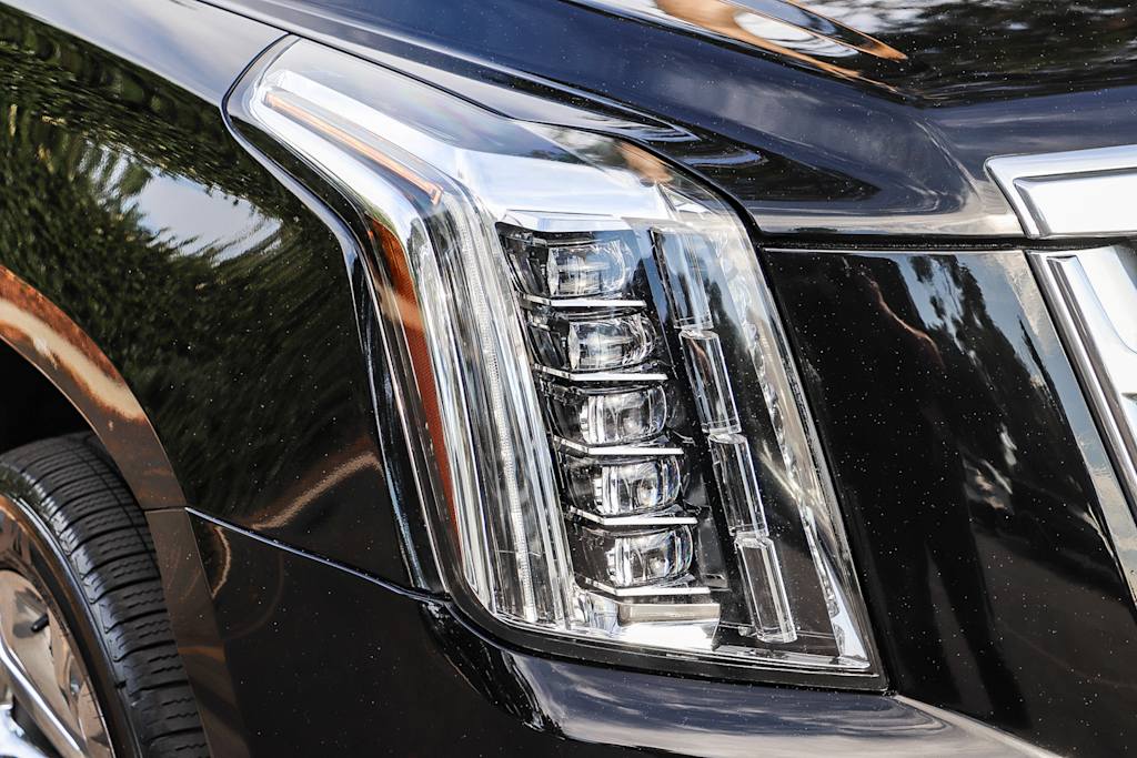 Thumbnail: 2020 Cadillac Escalade - 17