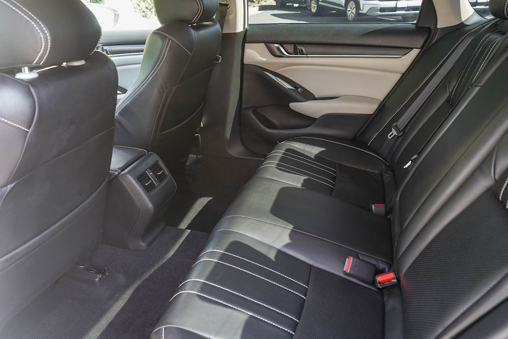 Thumbnail: 2018 Honda Accord - 11