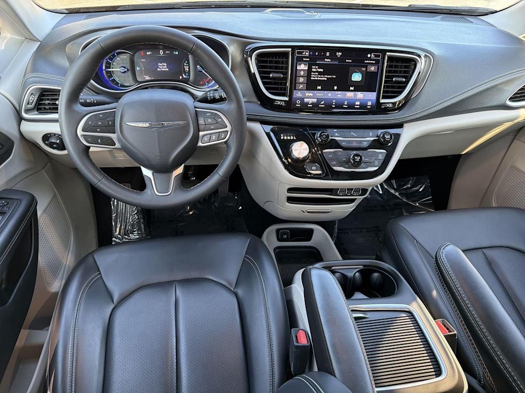 Thumbnail: 2024 Chrysler Pacifica - 2