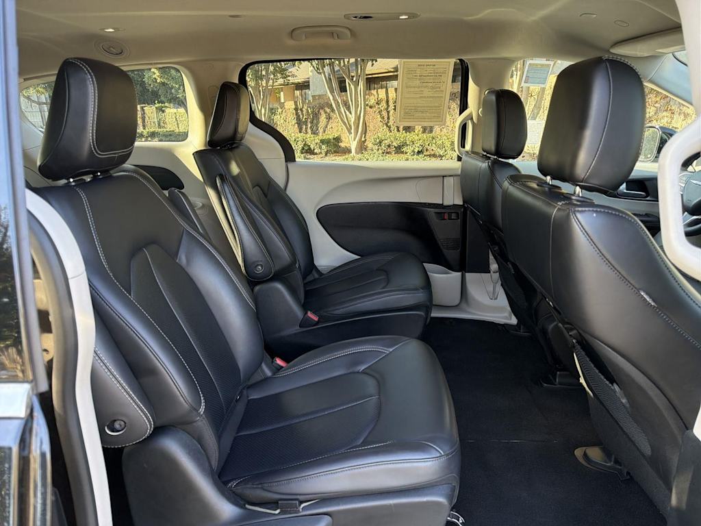 Thumbnail: 2024 Chrysler Pacifica - 37