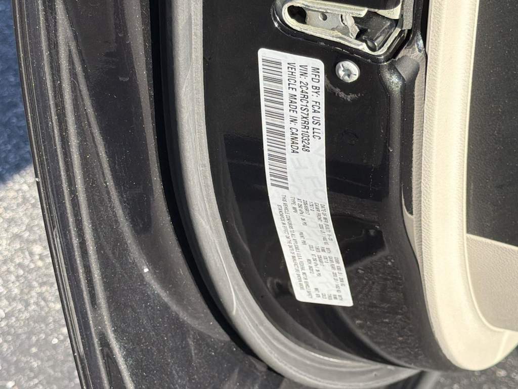 Thumbnail: 2024 Chrysler Pacifica - 18