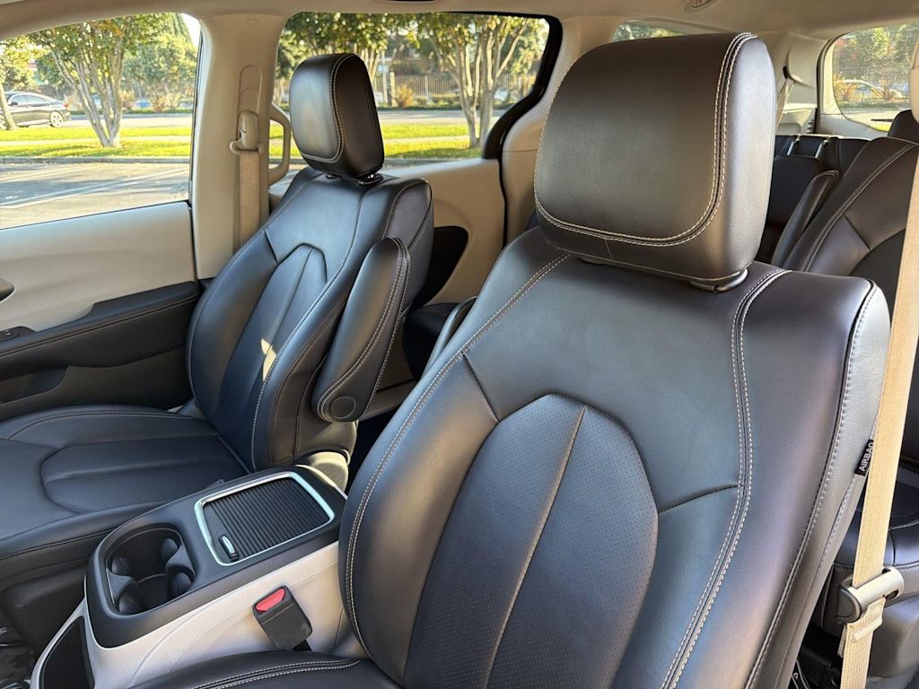 Thumbnail: 2024 Chrysler Pacifica - 11