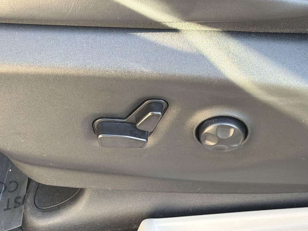 Thumbnail: 2024 Chrysler Pacifica - 34